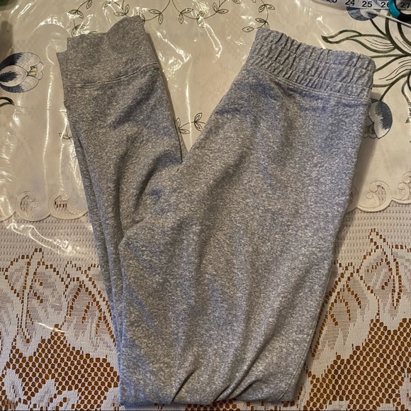 VS Pink Active • Grey Space Dye Athletic Leggings - Picture 3 of 7